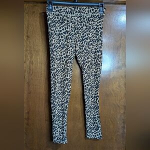 Medium Victoria's Secret Black and Tan Jeggings Leopard Print